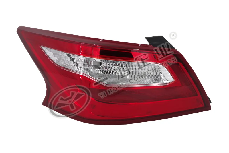 Yihong Car Body Kit Rear Light Tail Lamp For Nissan Altima/teana 2016