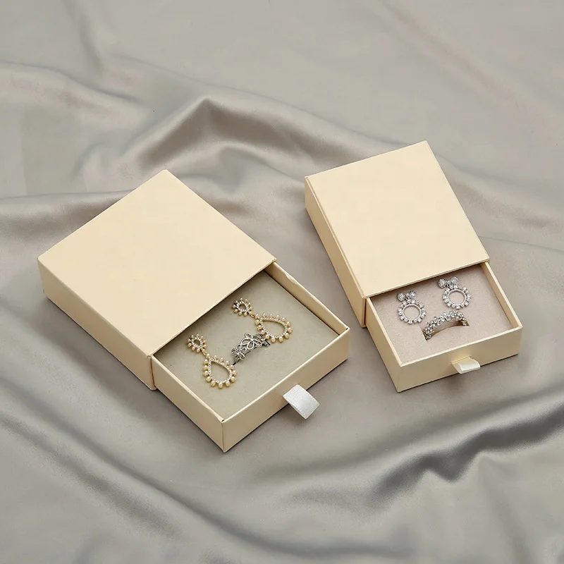 

Wholesale beige gray paper box ring ear stud slide out drawer box pendant necklace earring jewelry set packaging box with ribbon