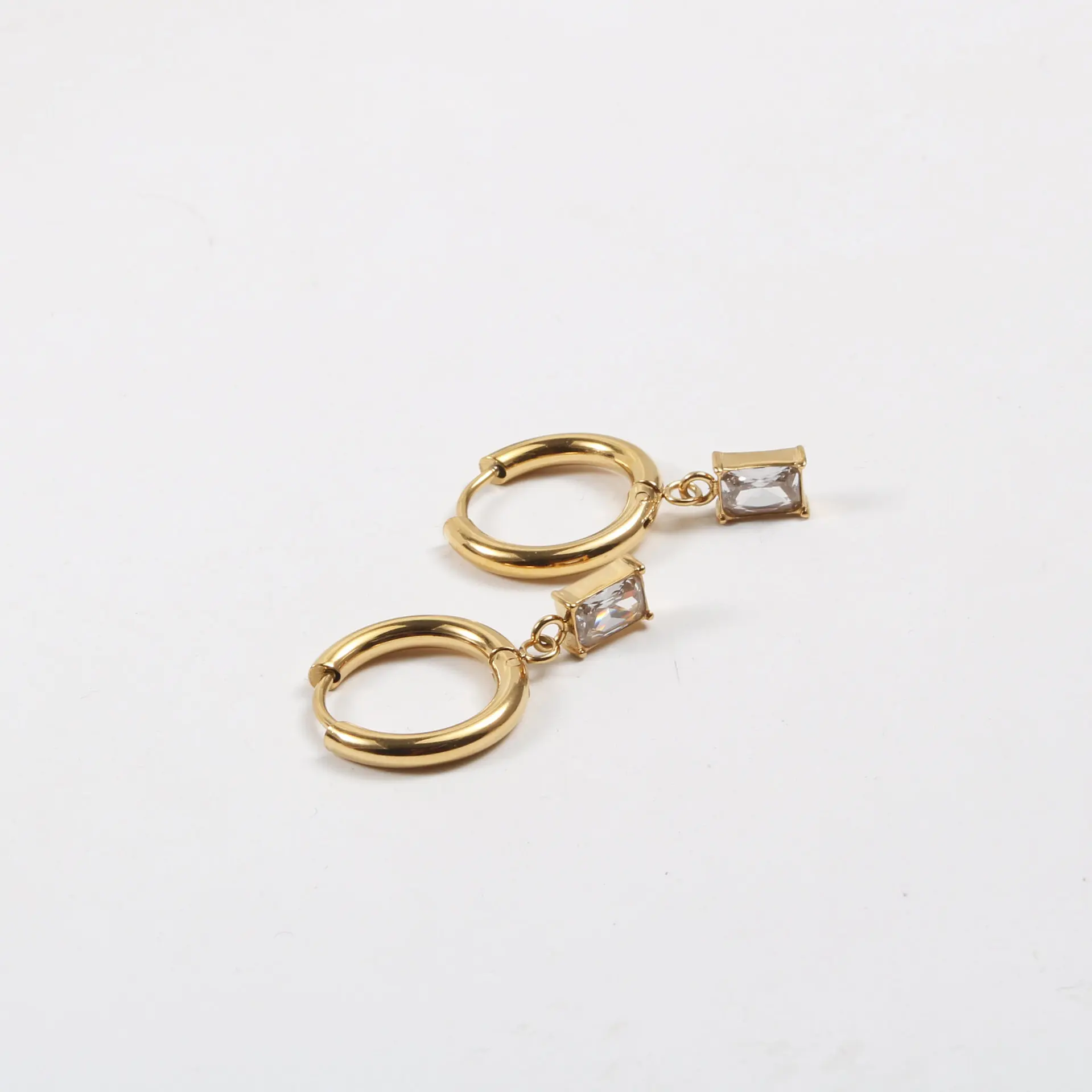 

2021 Trendy Earring PVD 18K Gold Plated Rectangle Zircon Huggie Earrings Stainless Steel Earrings Wholesale