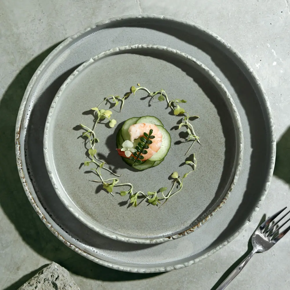

Factory Wholesale Bulk Rustic Reactive Grey Glazed Ceramic Dinner Plates Irregular Porcelain Size Food Plate for Restaurant