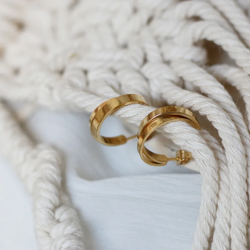

Chic 18K Gold Plating 316L Stainless Steel Double Hoop Earring Titanium Steel Hoop Earring