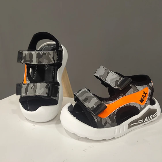 

Boys' sandals open toe summer new soft soles non-slip children's shoes