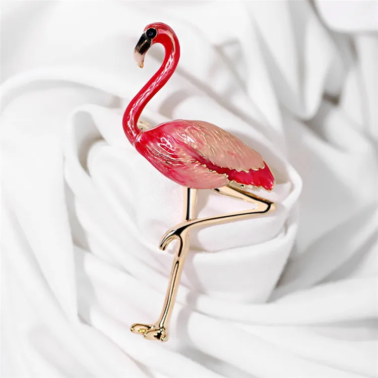 

Simple temperament painted flamingo brooch pin fashion all-match coat shawl buckle accessories for men and women