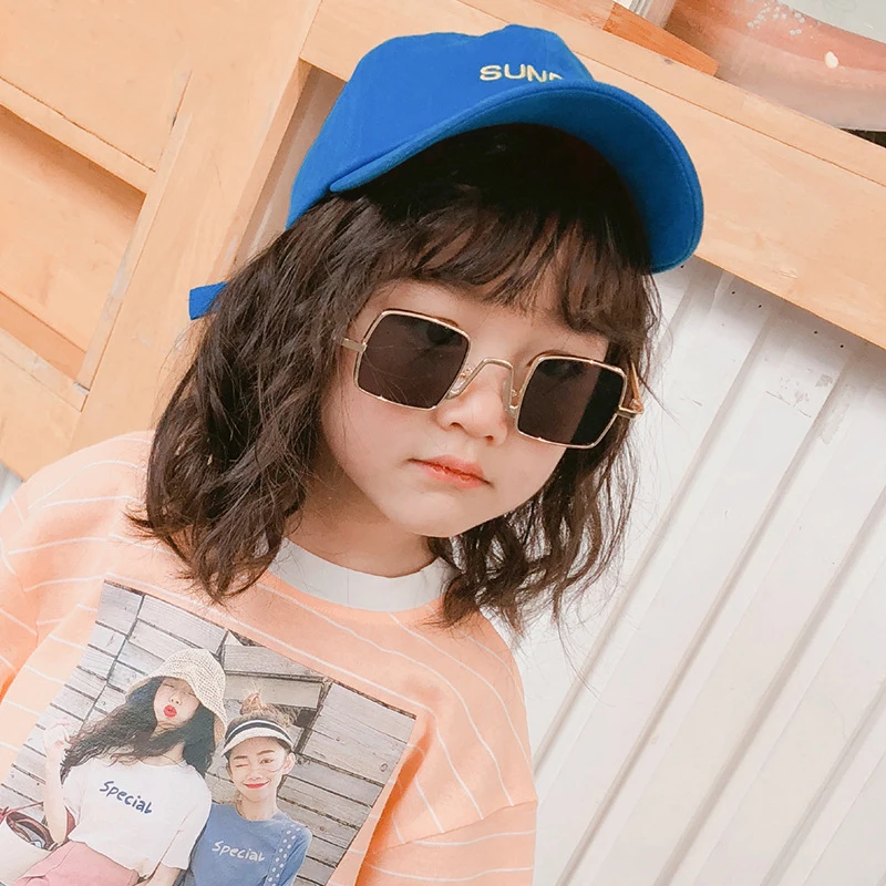 

2020 new arrival child square small sunglassess shade sunglasses for kids, Mix color