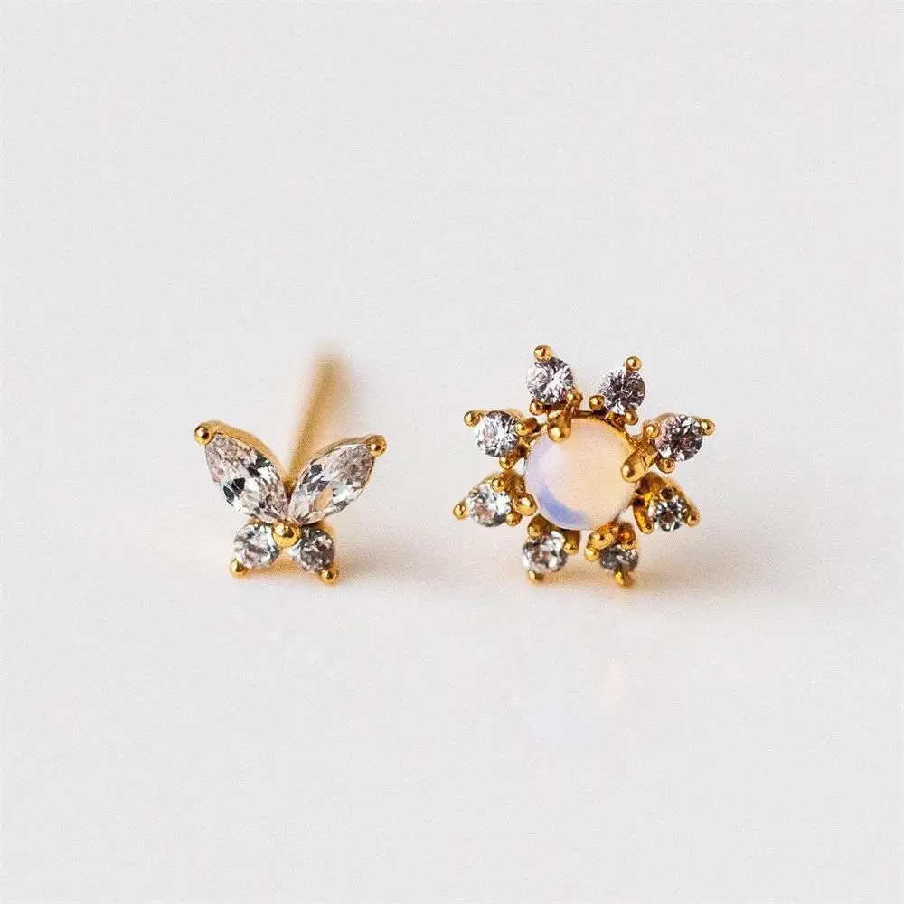 

Fashionable Temperament Small Flower Earrings 18K Gold Plated Zircon Cute Small Butterfly Earrings Women Jewelry, Golden