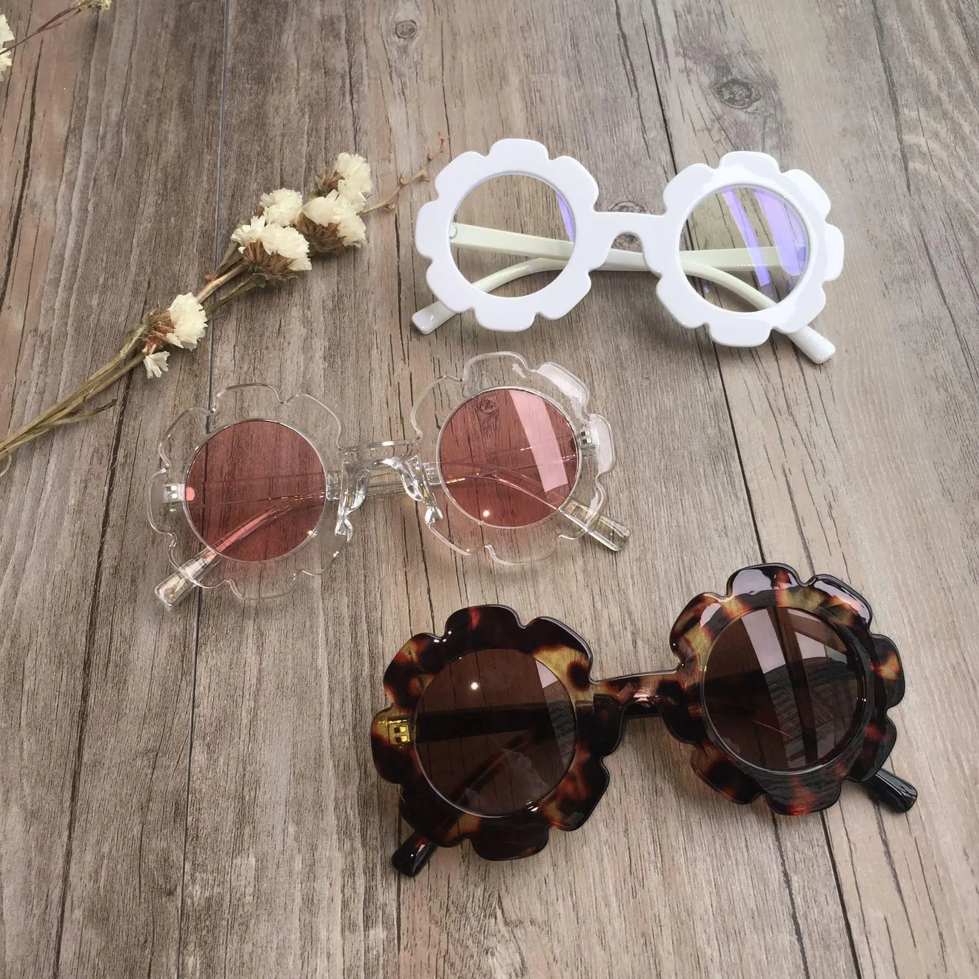 

New Products Anti-ultraviolet Sun Flower Children Glasses Tide Boy Night Market Stall Sunglasses Sunglasses Wholesale