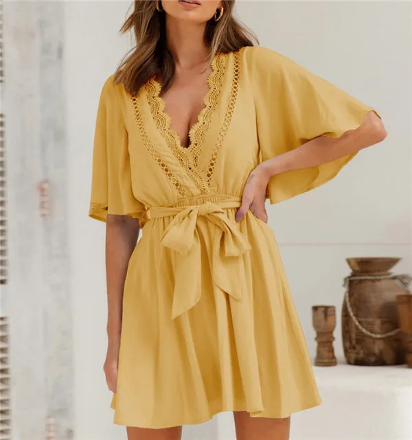 

2021 women's summer elegant loose lace stitching V-neck pleated dress
