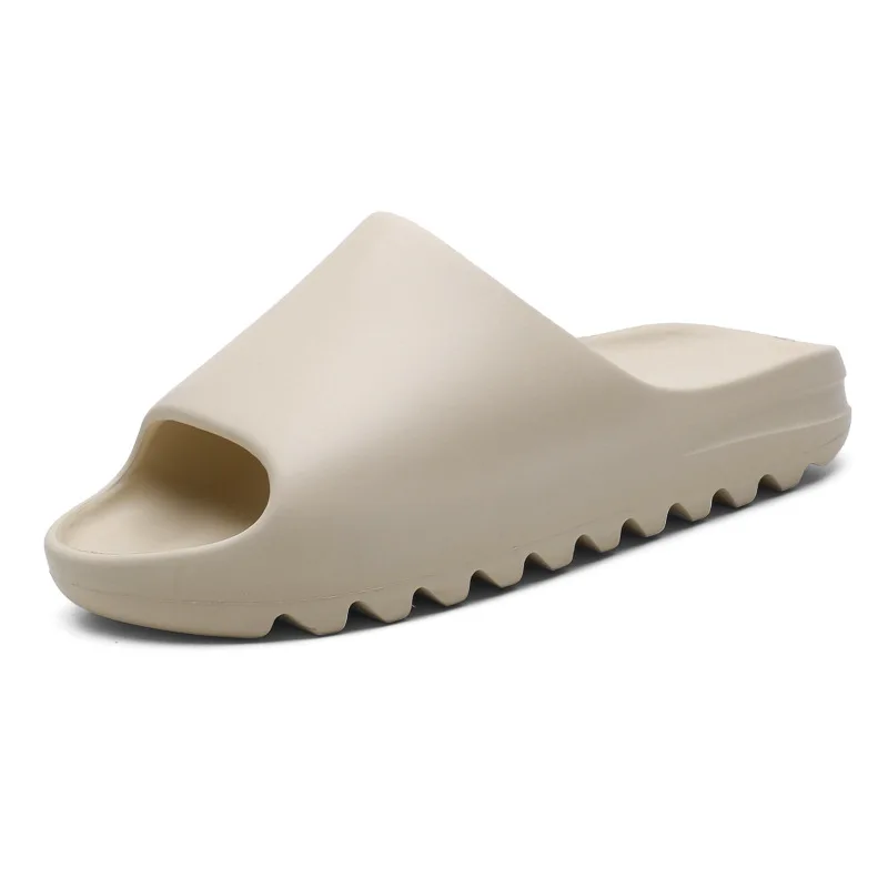 

The new Coconut Kanye West Thick-soled Couples Slipper for Summer 2021, Picture