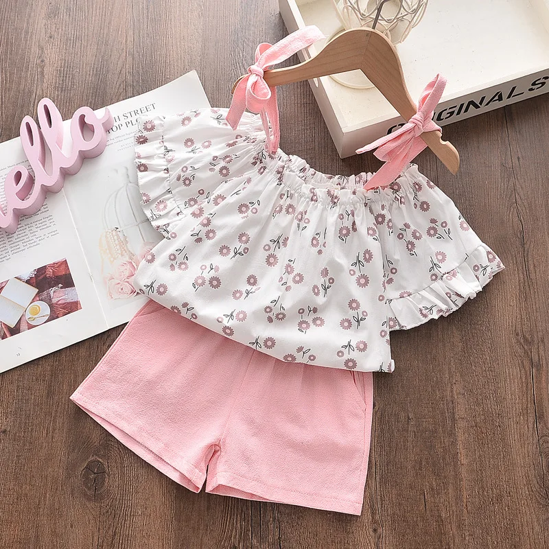 

Girls Summer Adjustable Halter Top Wear Two Pieces Set with Printed Flowers Sling Top+Shorts for 2-7 Kids, Yellow