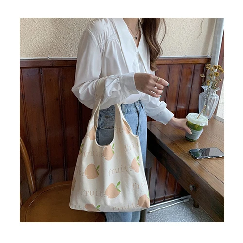 

Stylish Cloth Cartoon Customized Canvas Reusable Shopping Bags For Daily Use