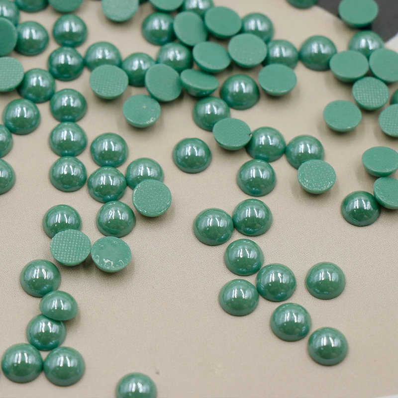 

Unique Design Ceramic Flat Back Iron on Gymnastics Rhinestone for Dress Accessories