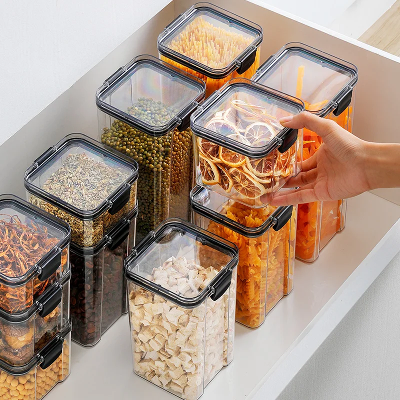 

Plastic Reusable Airtight Stackable Easy Snap Lock and BPA Free Food Storage Container Bins Set with Lid for Kitchen Use, Transparent