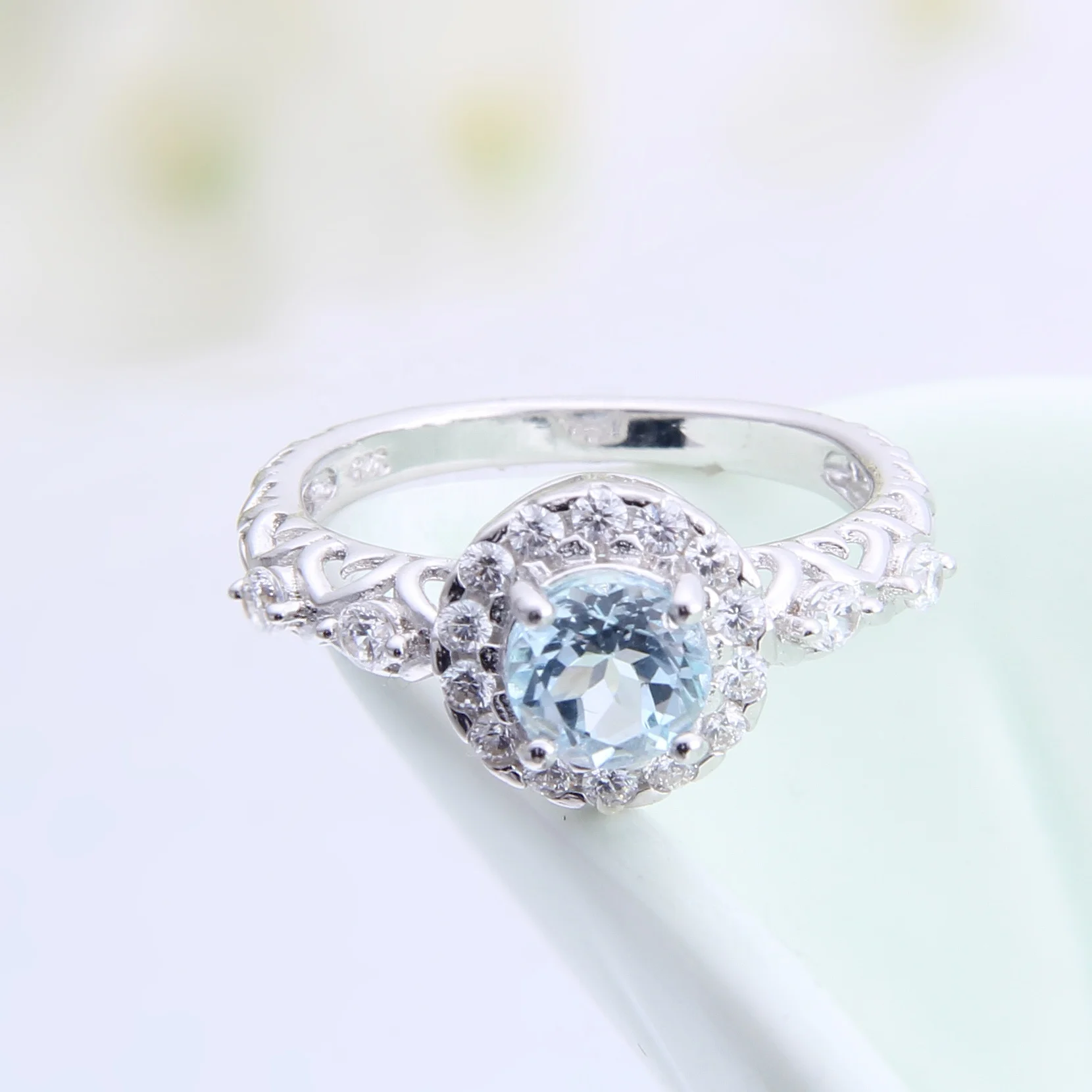 

Abiding Hot Sale Customized Silver Rings Natural Sky Blue Gems Rings for Gift