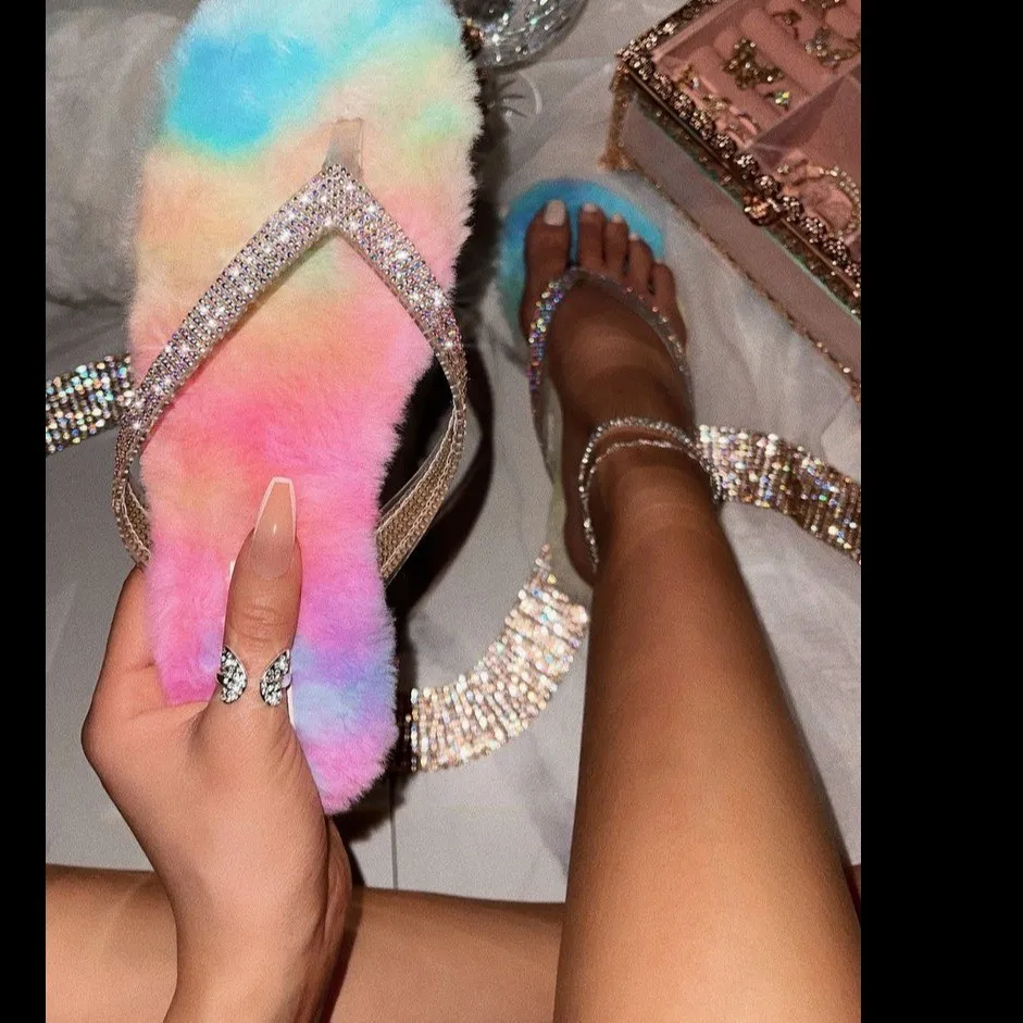

2022 Wholesale women's trendy crystal slides furry upper flip flops