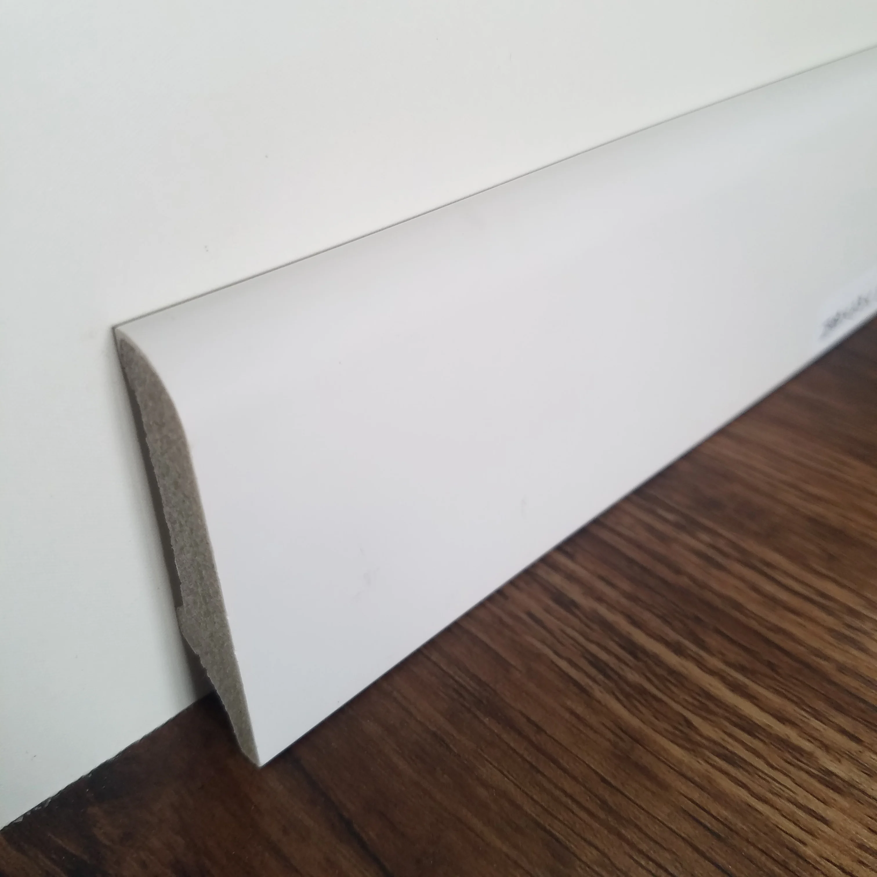 
Wood Plastic Plastic Baseboard Molding For Home Furniture Decoration 