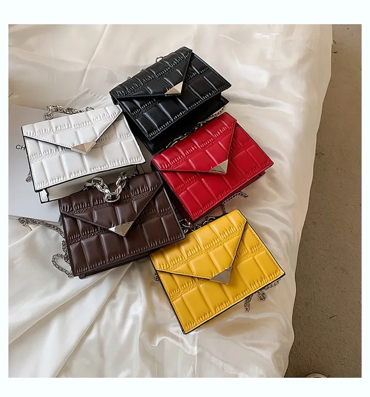 

L346 hot sell summer girls crossbody messenger bags women streetwear style rhombic grid soild color chain bag, White, yellow, red, black, coffee