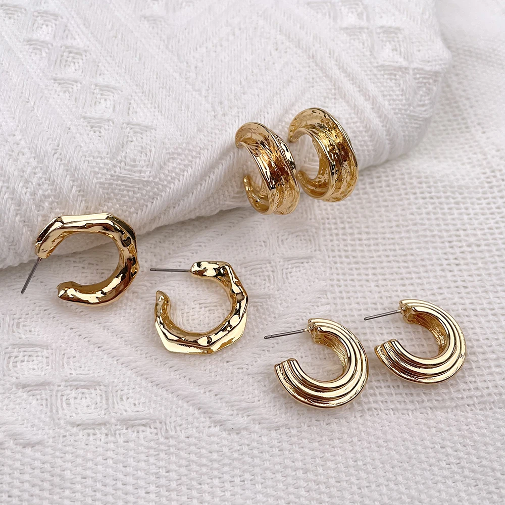 

KITI Hot Selling C Shape Dainty Stud Earrings Women Small Hoop Earrings