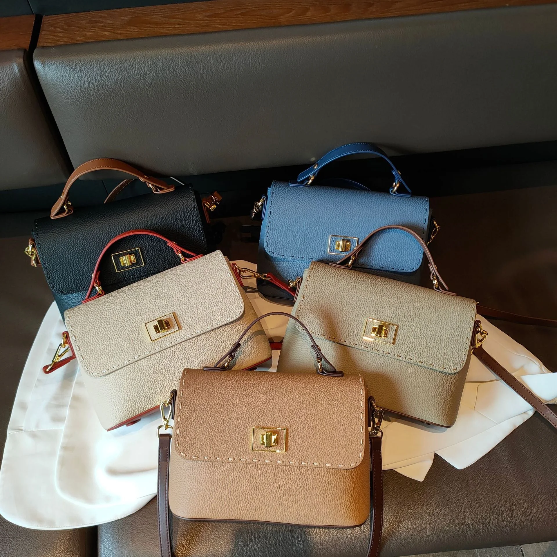 

One Shoulder Messenger Genuine Cow Leather Handbags For Women Luxury Design Women Bags