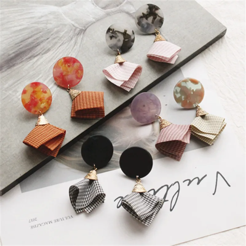 

New Fashion Korean Round Acrylic Fabric Plaid Earrings Geometric Acrylic Fabric Splicing Drop Earrings