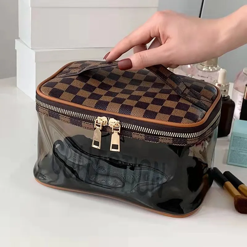 

AIZHU ODM Wholesale Cheap Price PVC Zipper Plaid Fashion Soft Handle Waterproof Transparent Ladies Cosmetic Bags For Ladies 2021
