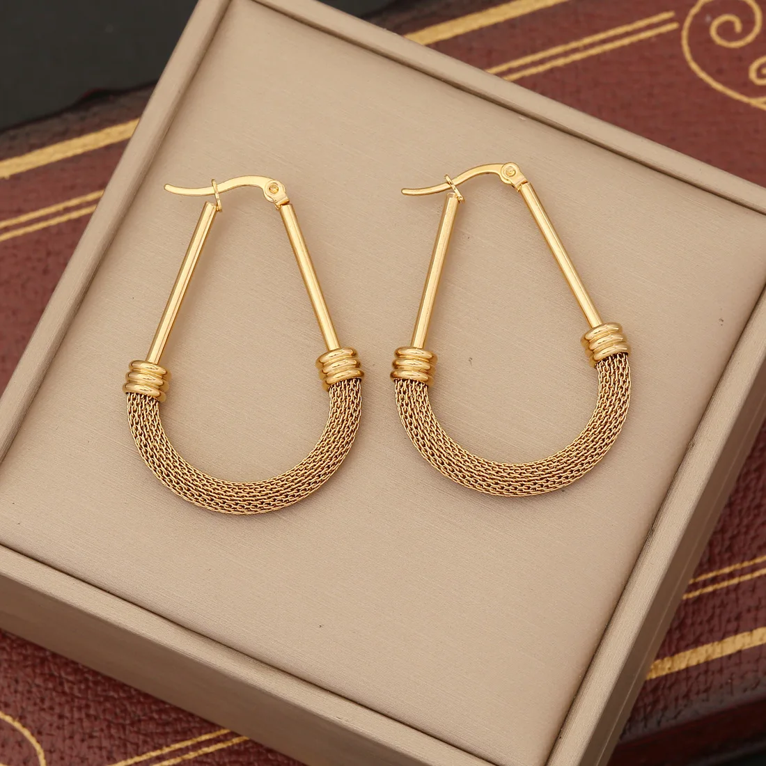 

Fashion Gold Plated Stainless Steel Jewelry for Women Statement Light Weight Hollow Out Big Large Thick Hoop Earrings