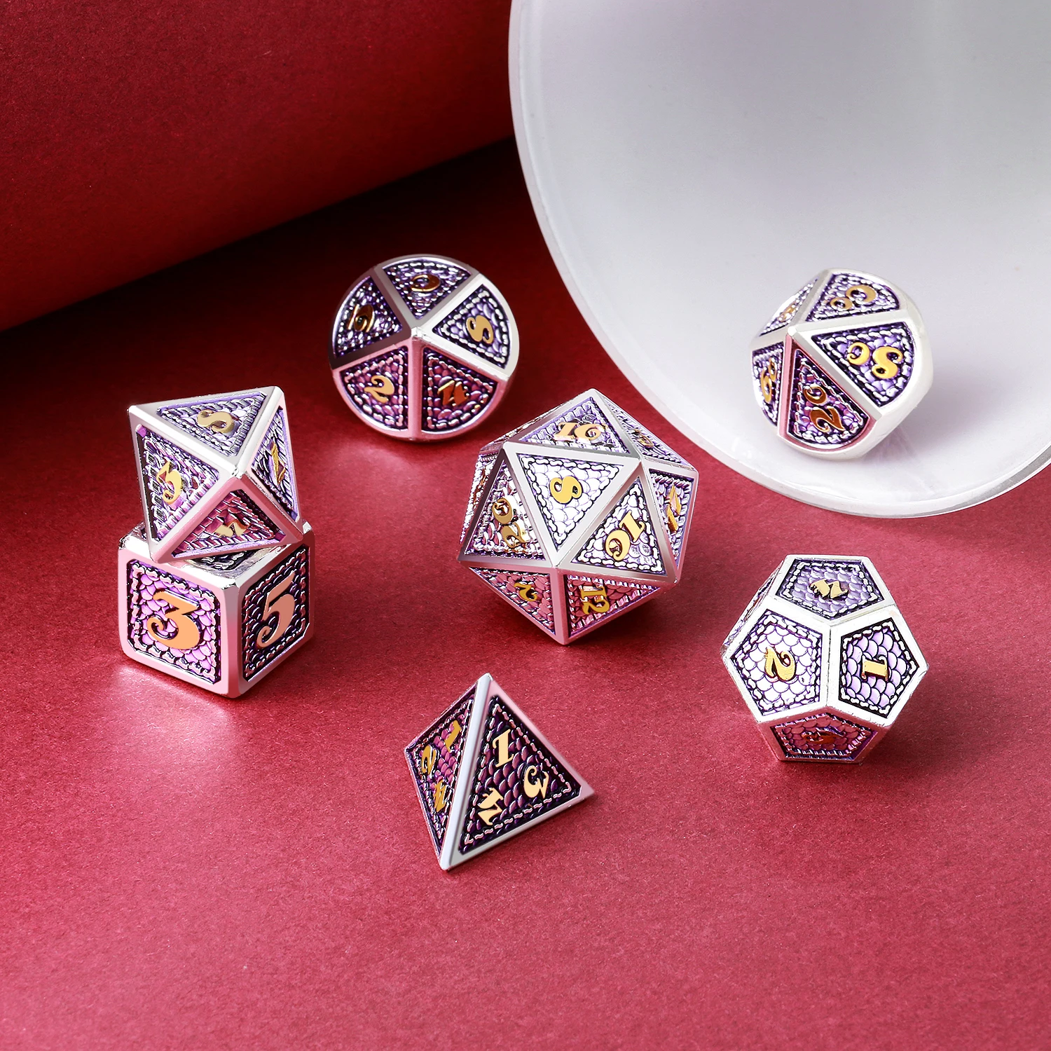 

metal dice set dnd 7 PCS Dragon Scale Metallic DND Die for Dungeons & Dragon D&D Game Metal dice, Azure skin & gold number with sliver edge