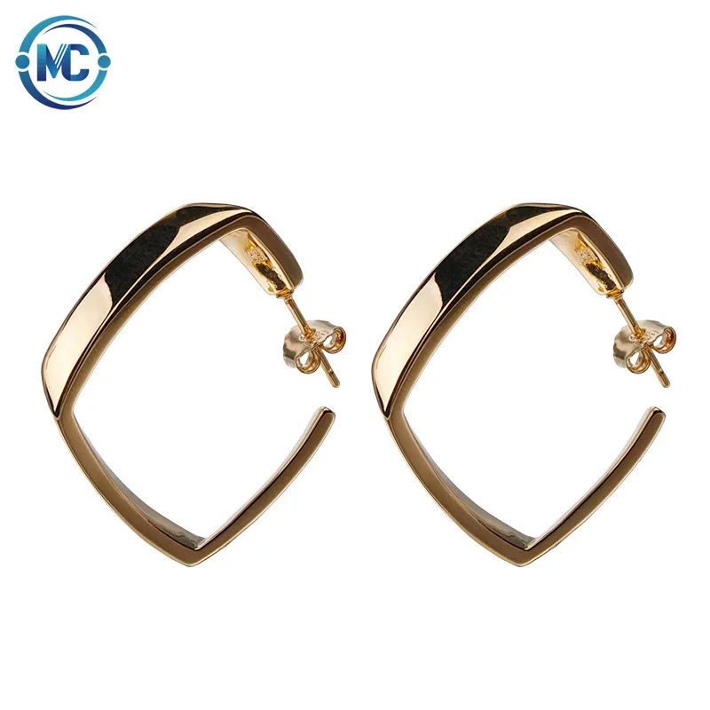 

2021 new fashion earrings European and American geometric earrings for women as gifts