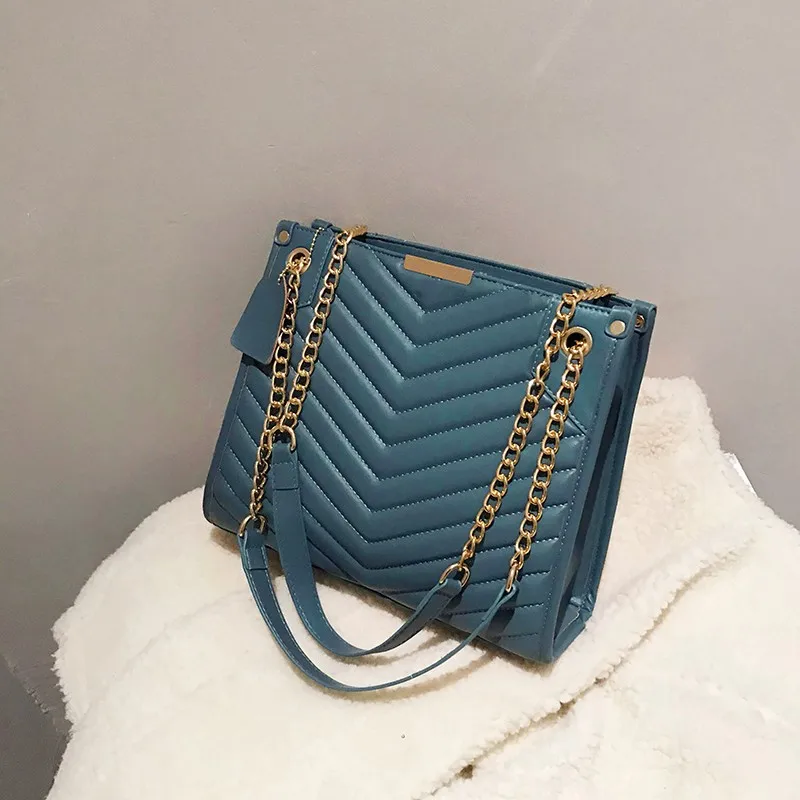 

Popular female new Bags Korean Large Capacity Shoulder Bag Bucket Handbag With Chain designers ladies handbags, Blue, black,white or custom made
