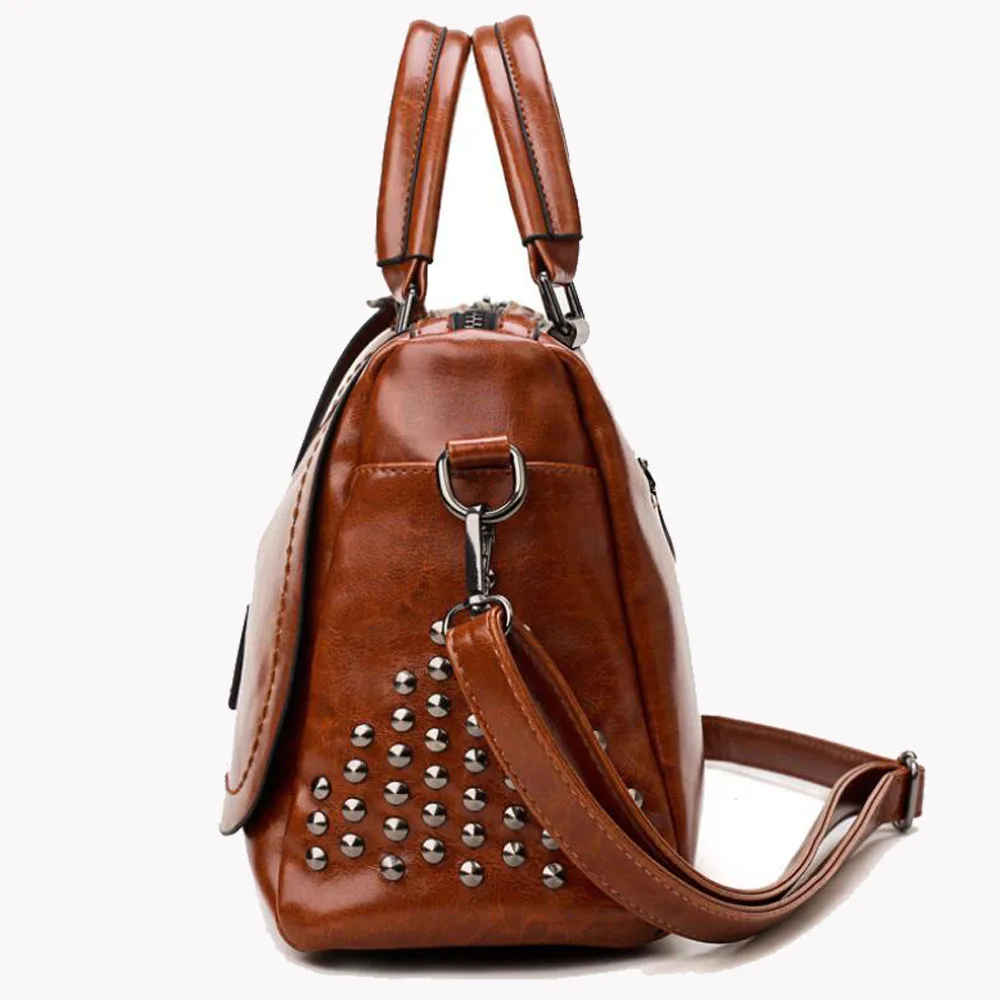 Hot new products for 2020 oil wax leather Women's Bags European and American Retro Handbag Oil Leather Rivet Messenger Bag