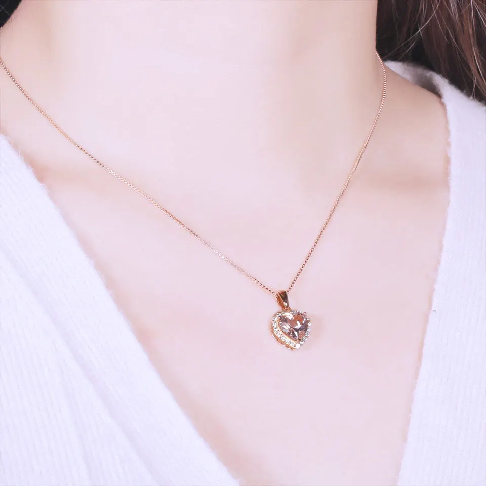 

Fashionable Pink Choker S925 Heart Pendant 925 Silver Rose Gold Plated Heart Necklace For Women
