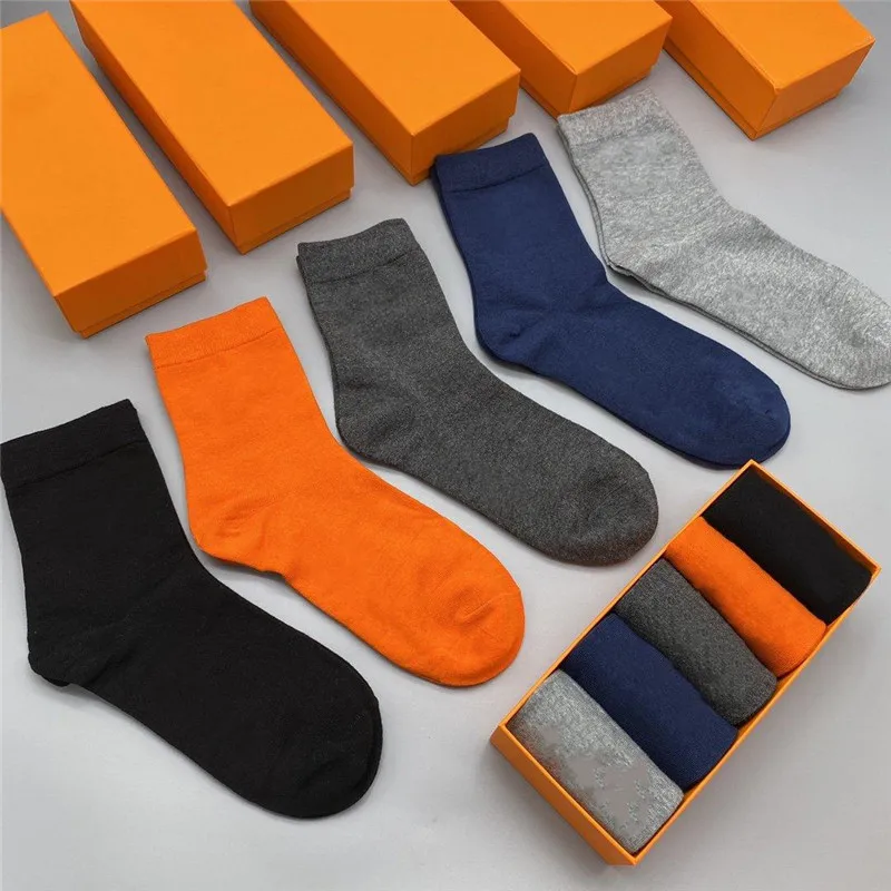 

Mens Socks 5 Color Skateboard Fashion Mens Letter Printed Socks Sports Socks