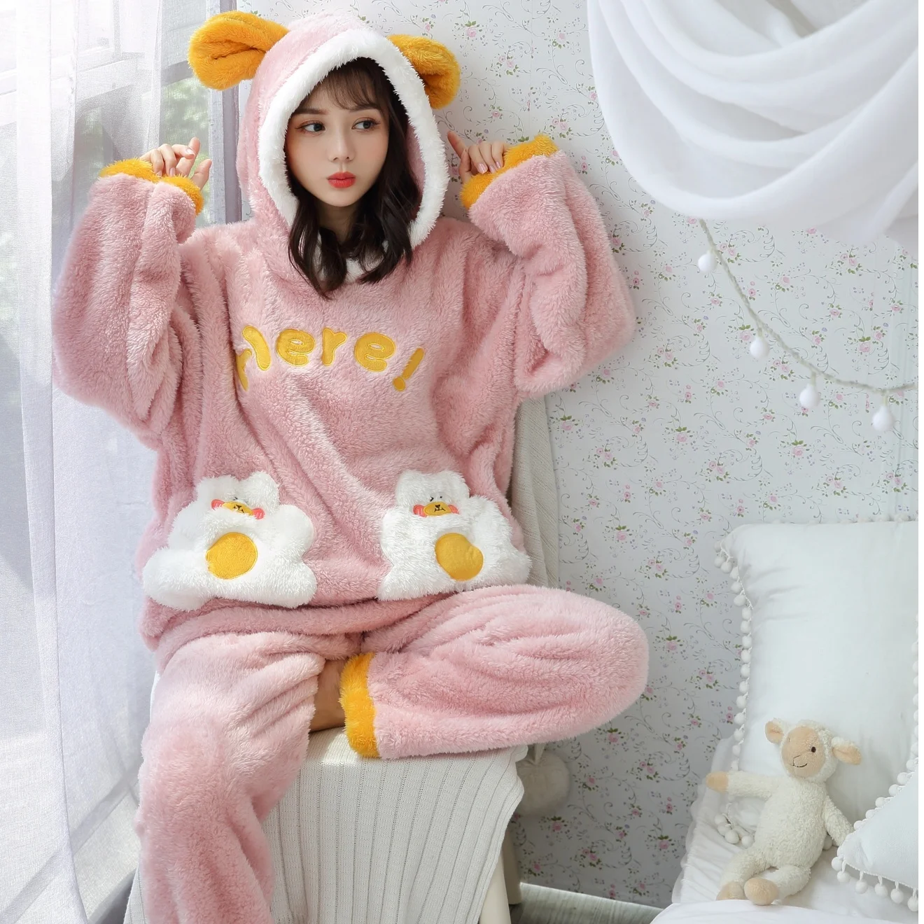 

Hot Style 2PC Women Pajama Set Flannel Coral Fleece Velvet Thick Sleepwear Korean Lovely Cartoon Winter Hooded Warm Home wear, Picture shows