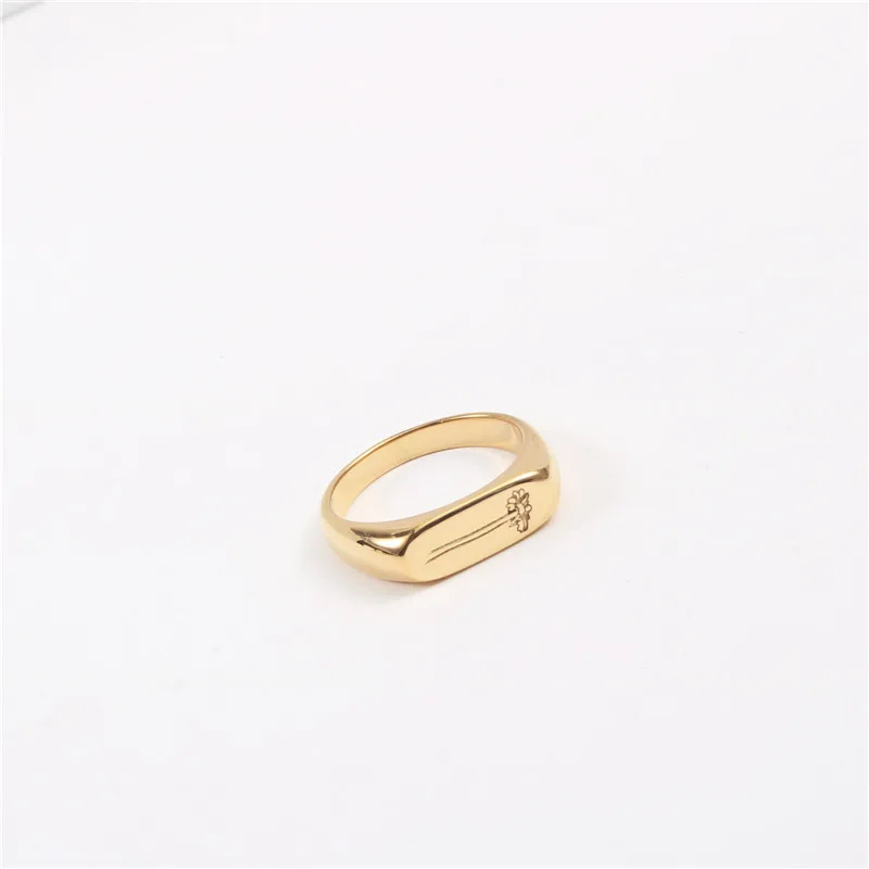 

High End 18K PVD Gold Plated Engraved Flower Stainless Steel Rings Finger Rings for Women