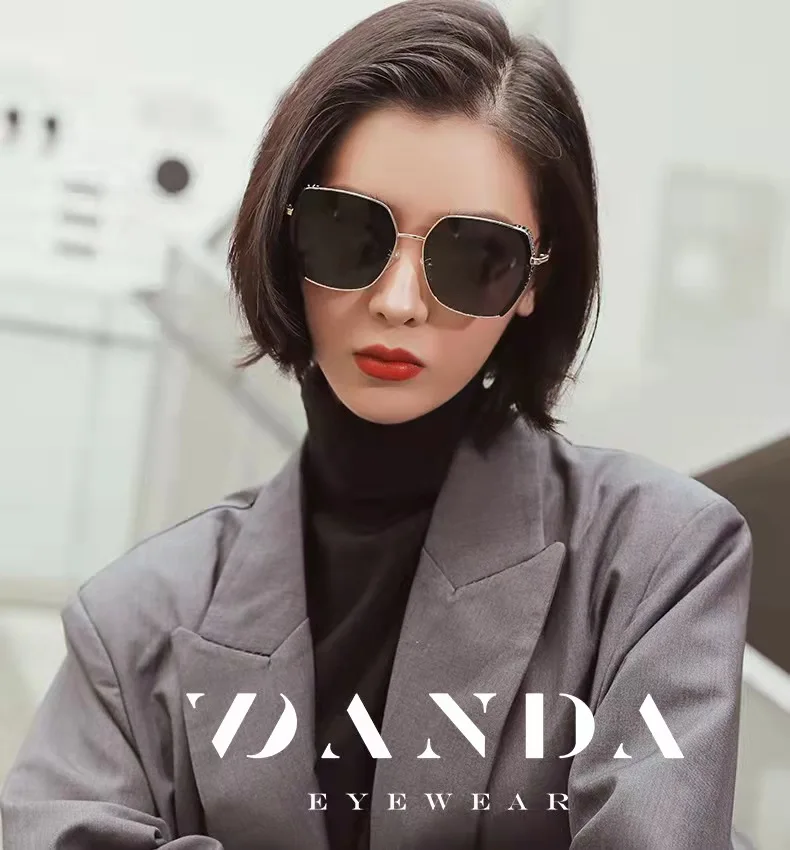 

Metal Sunglasses 2020 New Design Latest Fashion Frame China Factory Direct Sale in China Women Men Purple Black Yellow Green Red