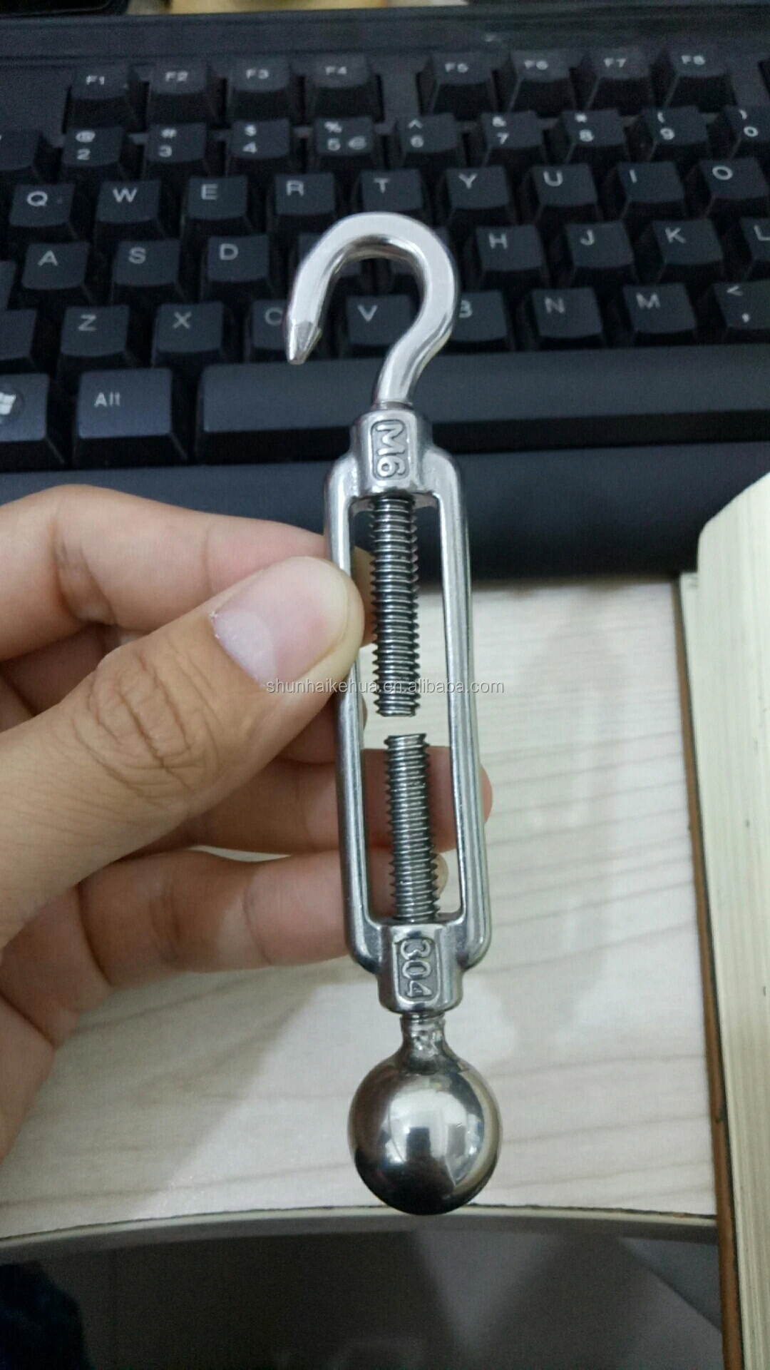 1/4 Unc Stainless Steel 304 Turnbuckle With Welded Ball Hook And Ball