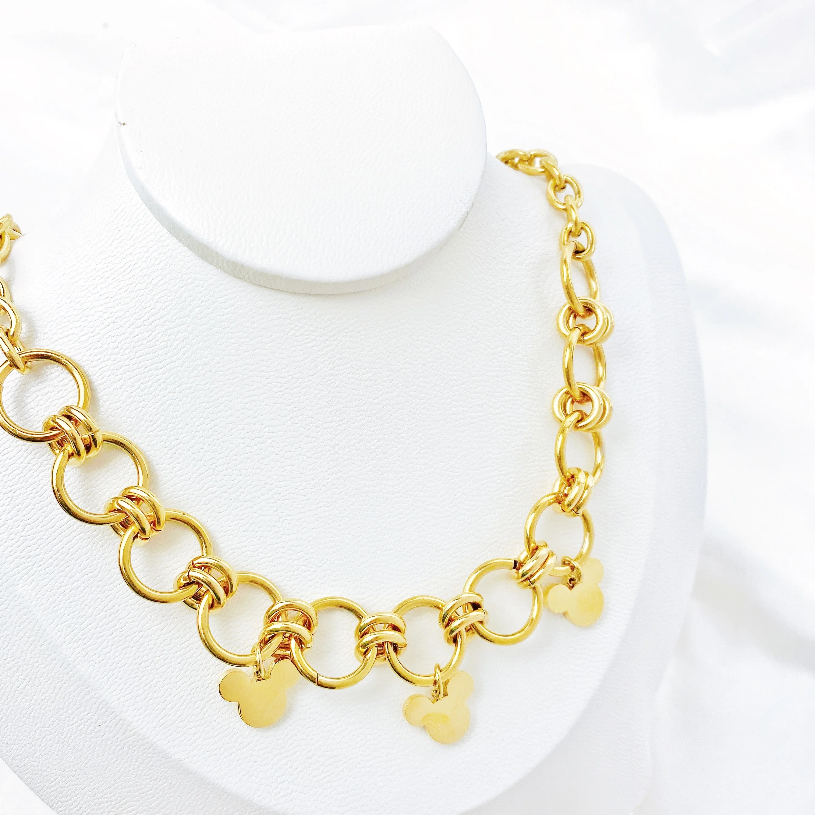 

Mickey Pendant Necklaces for Women 316L Stainless Steel Necklace Jewelry Rhinestone Fashion Neck Chain Gift Wholesale