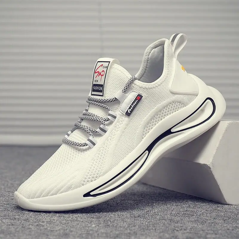 

2020 New Korean version Breathable student Men Mesh Shoes with soft soles No-slip Men Sneakers Running shoes, Black