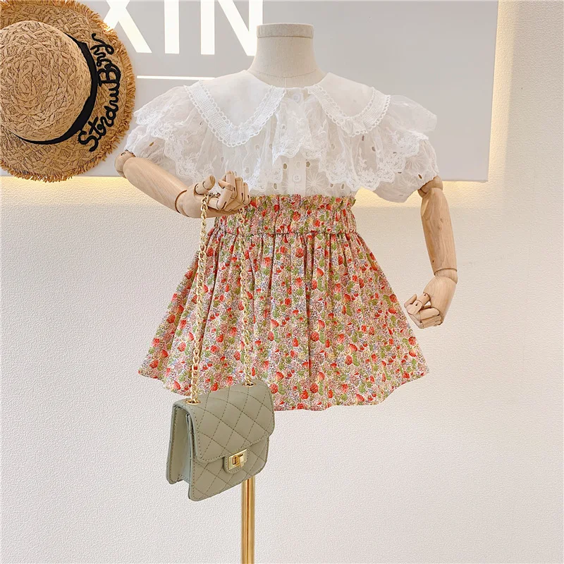 

New summer children's wear girls Korean version lace shirt + floral skirt 2 sets, Whtie