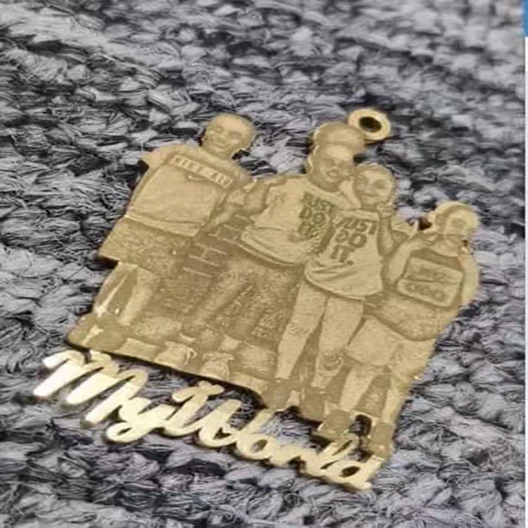 

Stainless Steel Gold Customized Character Pendant Necklace Custom Name Personalized Photo Pictures Necklaces for Christmas Gift, Gold,silver