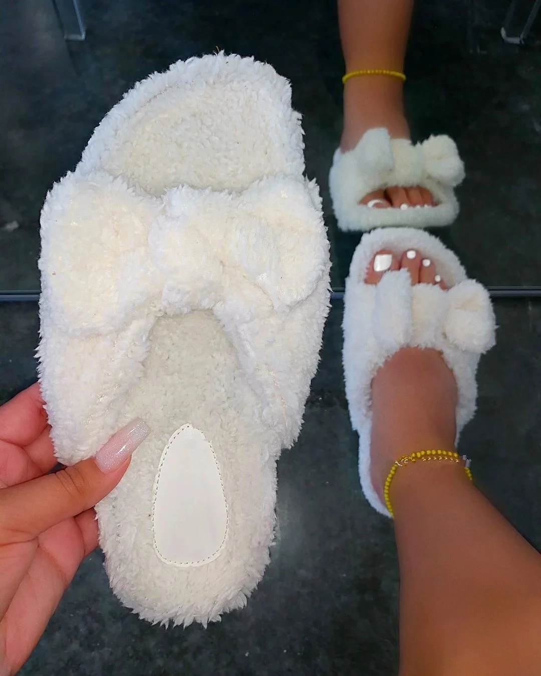 

Fall Winter New Stylish Fur Flat Slides for Women Cute Bow Furry White and Brown Slippers Female, Pink khaki white