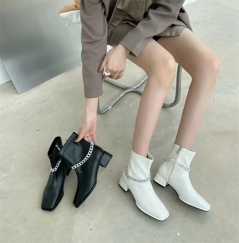 

2021 Women's Autumn Boots Leather Platform Black Chelsea Boots Woman Chain Fashion Winter Casual Shoes Female White Designer New