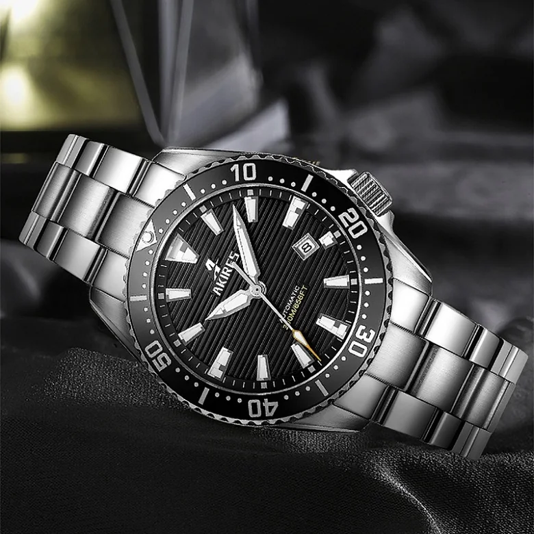 

Custom oem diving watch with 30 atm water resistant mechanical watch NH35 automatic movement