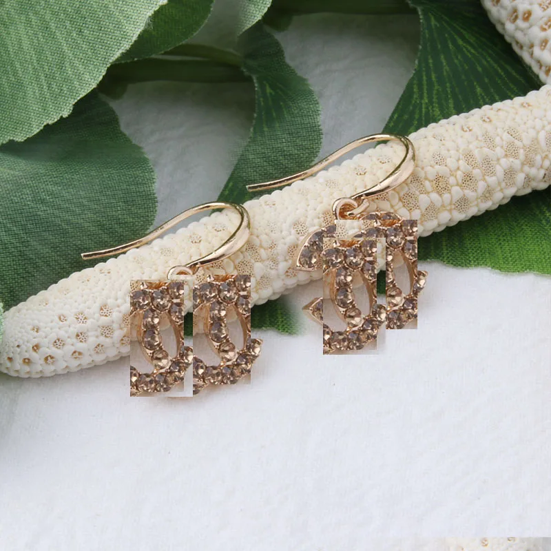 

NeeFu WoFuNew Women Charming Gentle Fashion Brand Diamond Small classical Earrings Stud Earrings, Bule