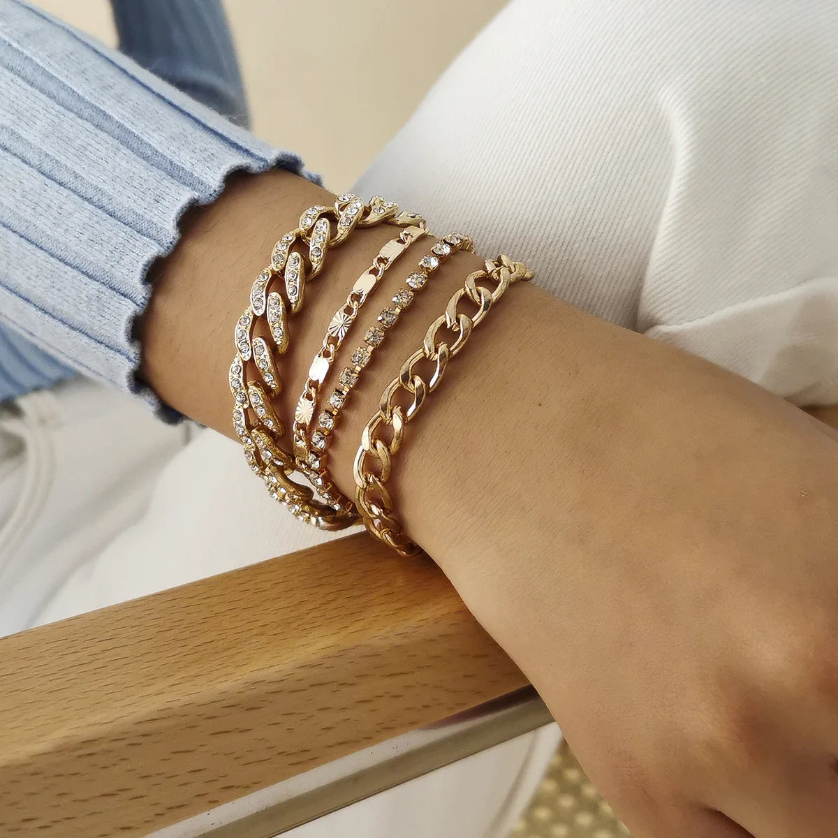 

Custom Charm Bracelet Women Hip Hop Gold Plated Bracelets Bangles Set Charm Cuban Link Gold Bracelet For Women Jewelry, Silver\gold