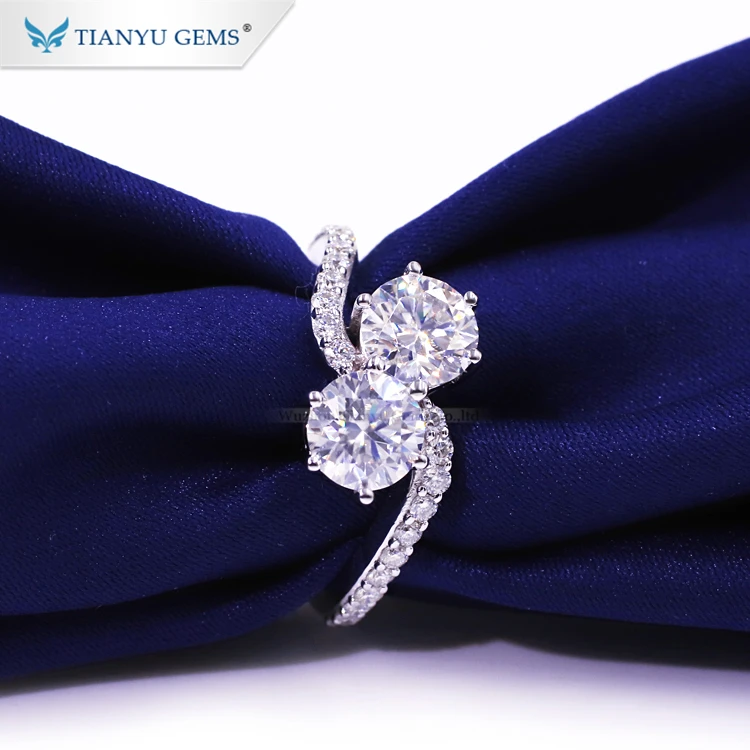 

Tianyu gems Prong setting double moissanite diamonds wedding ring Romantic style 18k white gold ring