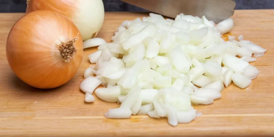 Food processor mincing onions