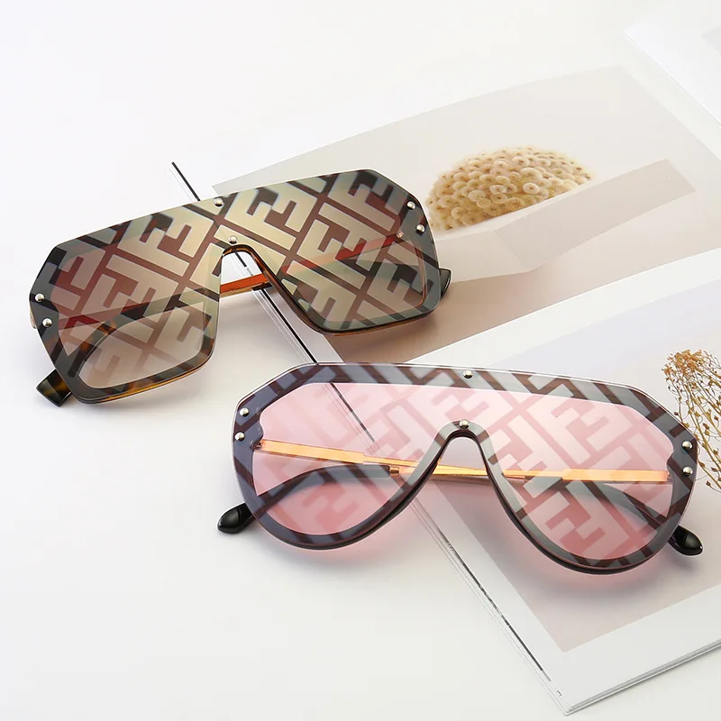 

Mens square trendy sunglasses 2020,designer sunglass, 3 colors