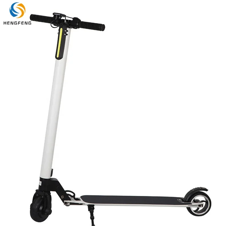 

5.5 inch 10.4AH 250W Kit Miku Vespa Model Romania Climbing Eec Electric Scooter