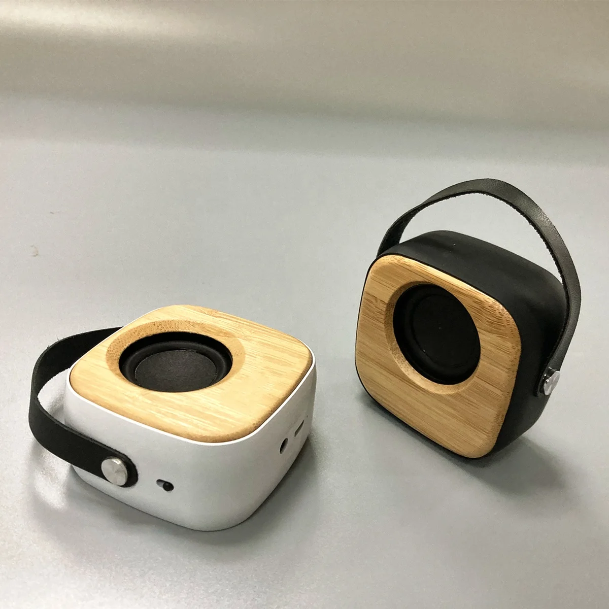 

Portable BT Version 5.0 Wireless Indoor Outdoor Mini eco-friendly bamboo Wireless BT Speaker 300mah, Black