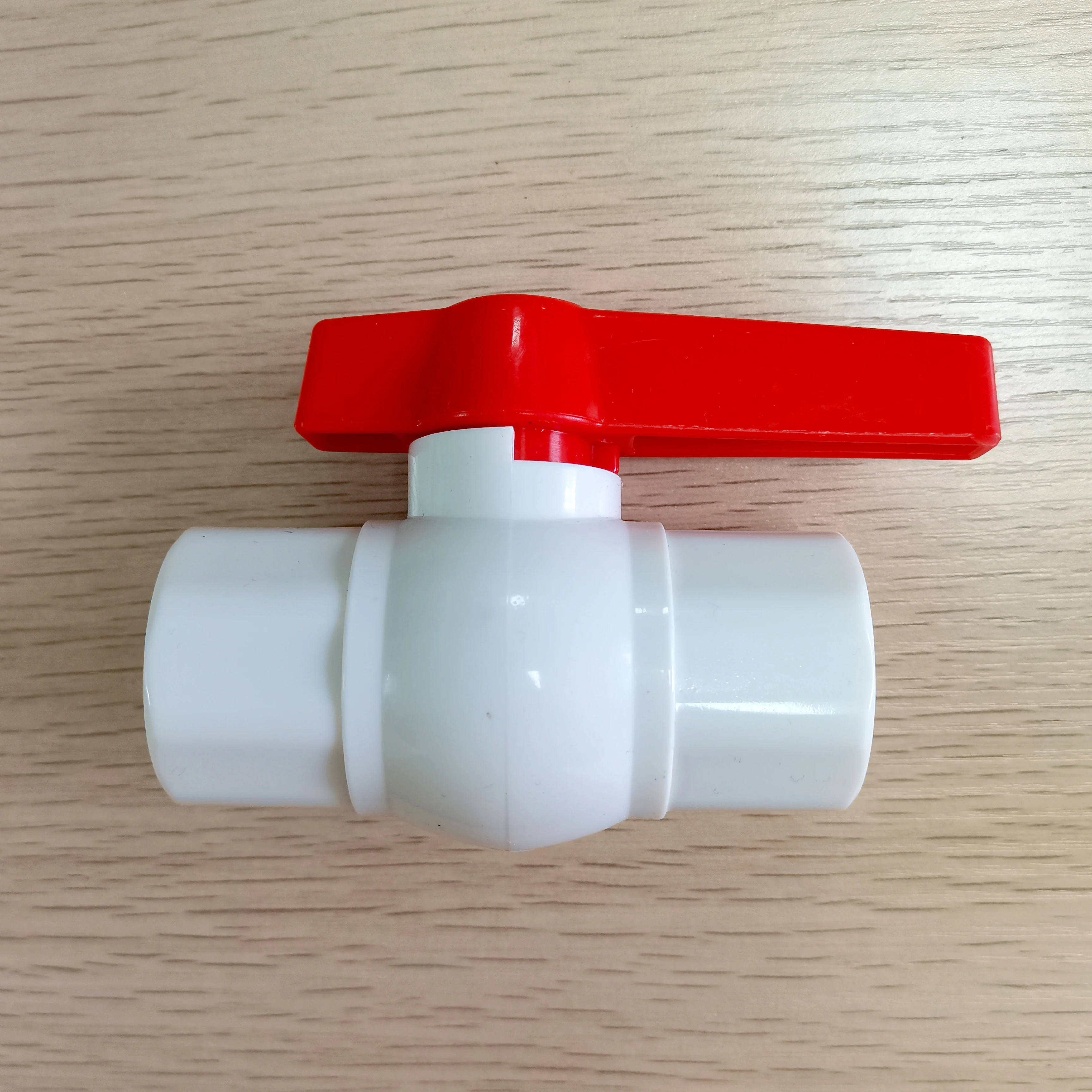 

China thickened internal threaded Socket welding 4 1 inch compact plastic upvc pvc irrigation ball valve